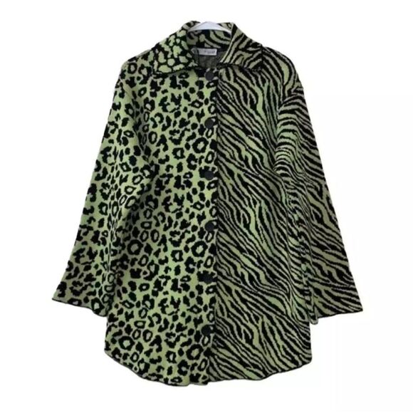 Zara Animal Print Oversized Cardigan/
Jacket(Size Small) - Picture 7 of 11